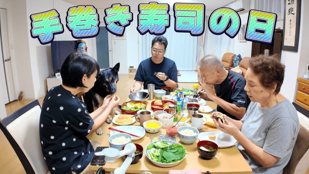 実家で手巻き寿司食べたら、愛犬も一緒にかぶりつきましたw【ジャーマンシェパード】 実家で手巻き寿司食べたら、愛犬も一緒にかぶりつきましたw【ジャーマンシェパード】